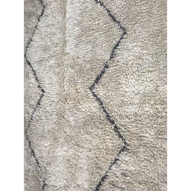 Beige Vintage Moroccan Ouarain Rug, 1980s For Sale - Image 8 of 14