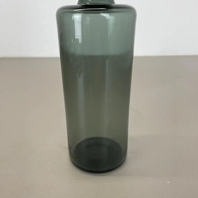 Glass Green Glass Decanter by Saara Hopea for Nuutajärvi Notsjö, Finland, 1970s For Sale - Image 7 of 18