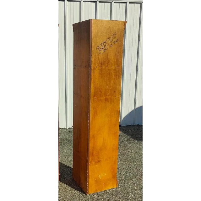 Vintage Traditional Style Solid Oak Corner Shelving Unit / Etagere For Sale In Washington DC - Image 6 of 9