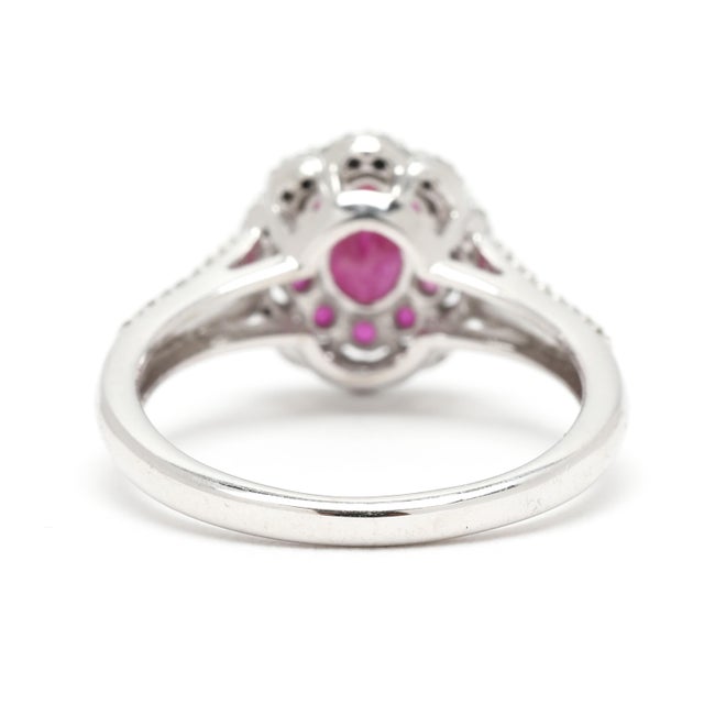 Modern 0.85ctw Ruby & Diamond Oval Cluster Ring, 14k White Gold, Ring Size 6 For Sale - Image 3 of 6