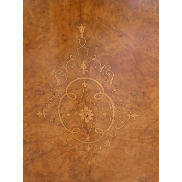 Antique Regency Walnut Credenza Bookcase from Gillows, 1820 For Sale - Image 10 of 18