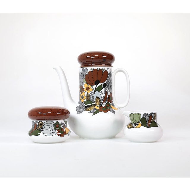 Porcelain Breakfast Tableware, 1970s, Set of 19 For Sale - Image 3 of 18