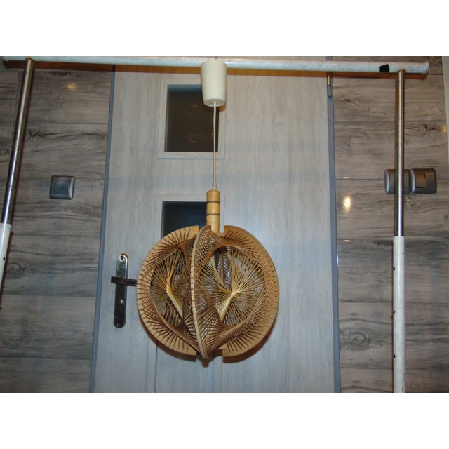 From the 1950s-1970s. Dimensions: height 67 cm, diameter 37 cm. European Plug (up to 250V).The wiring of this item may be...