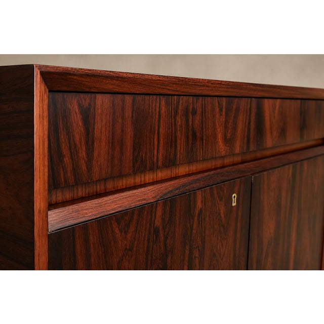 Mid-Century Modern Giuseppe Scapinelli Rosewood Credenza With Brass Sabots, Brazilian Modern, 1950s For Sale - Image 3 of 18