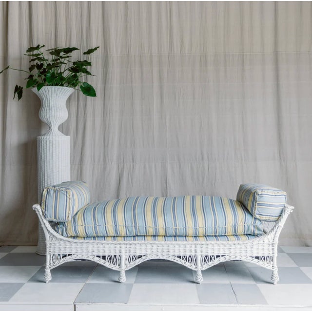 White Wicker Daybed For Sale - Image 4 of 4