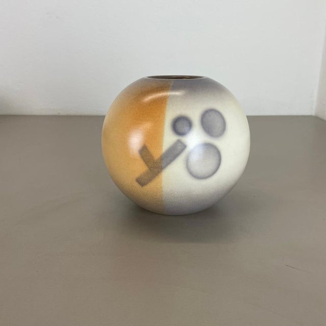 1950s Bauhaus Ceramic Pottery Vase from Karlsruher Majolika, Germany, 1950s For Sale - Image 5 of 18