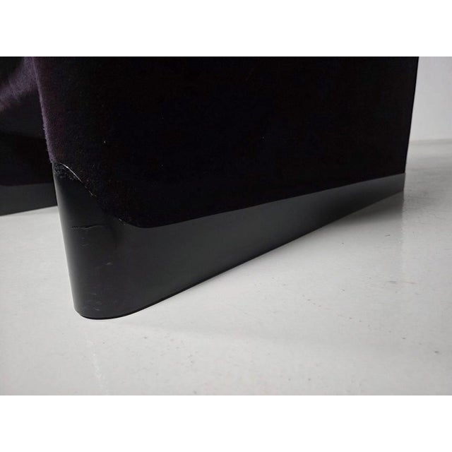 Purple Maralunga Lounge Chairs in Purple Velvet, Cassina, 1970s, Set of 2 For Sale - Image 8 of 9