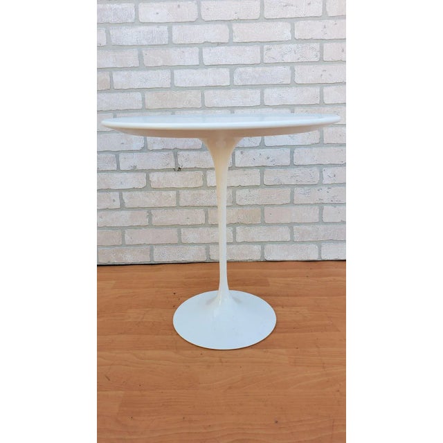 Mid-Century Modern Mid Century Modern Eero Saarinen Tulip Side Table For Sale - Image 3 of 6