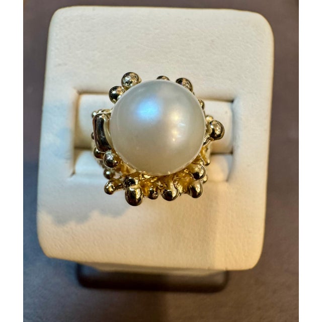 9.5 MM Round Akoya Pearl Ring in 14 Karat Yellow Gold , Size 5.75 For Sale - Image 18 of 18