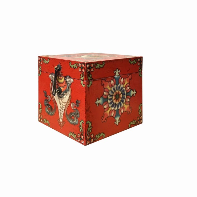 This is a handmade Chinese accent Chinoiserie decorative box made of wood and finished with a distressed red base color....