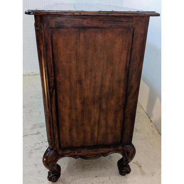 Late 20th Century John Richards 3 Draw Dresser For Sale - Image 4 of 10