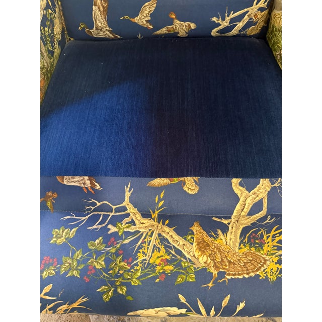 Vintage Bench-Made 3-Piece Living Room Set in Schumacher "Dog & Duck" Indigo Linen – Sofa & 2 Matching Chairs For Sale - Image 17 of 18