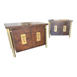 1970s Attributed to Mastercraft Hollywood Regency Burl Wood & Satin Brass Side Cabinets / Nightstands – A Pair For Sale