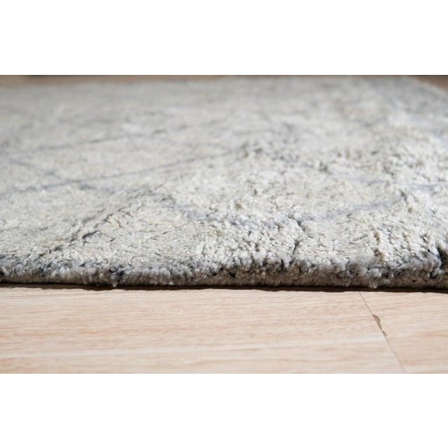 Contemporary 8x10 Gray Hand-Knotted Wool Diamond Motif Geometric Modern Carpet Rug For Sale - Image 3 of 13