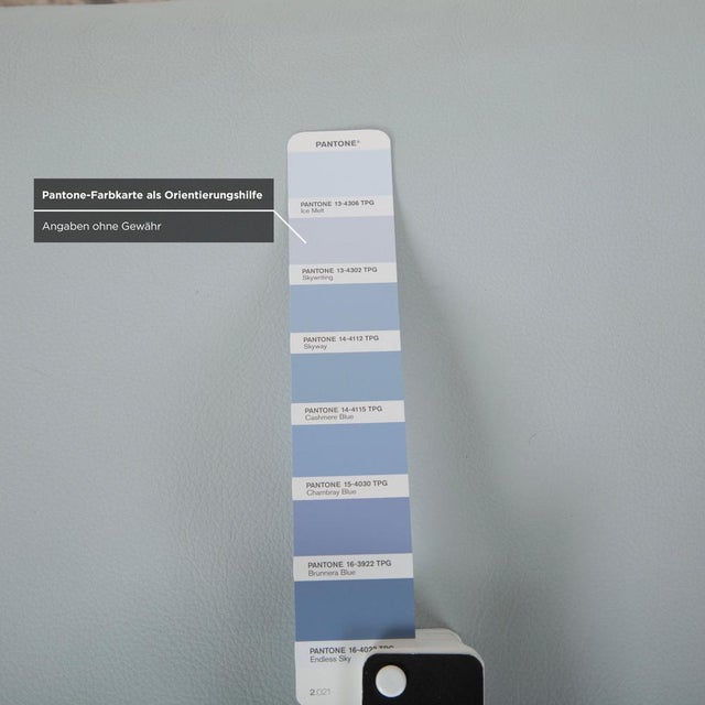 Animal Skin Stool in Leather from Koinor Rossini For Sale - Image 7 of 13