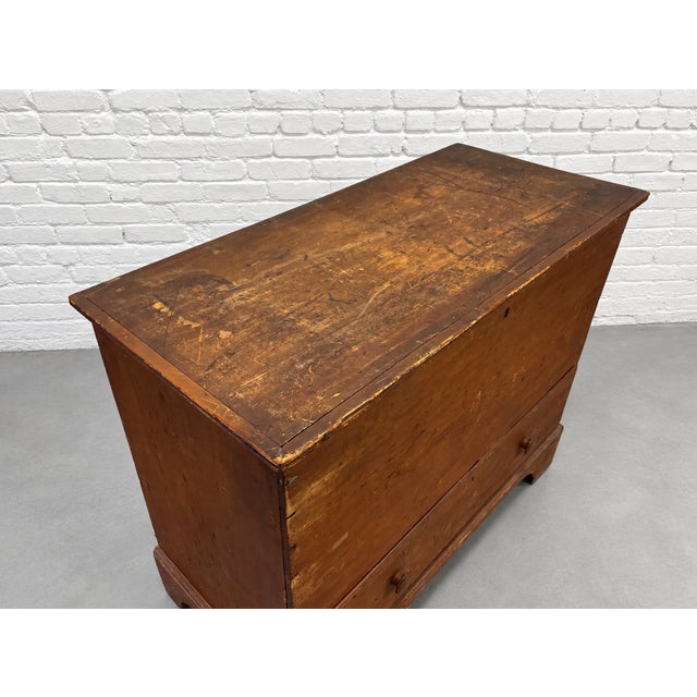 Shaker Style Antique Wooden Pine Blanket Chest, C. 1800's For Sale - Image 12 of 15
