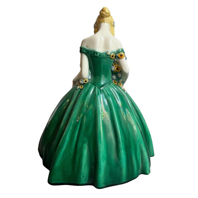 Crinoline Lady with Flower Garland by Michael Powolny for Wiener Keramik, 1910-12 For Sale - Image 4 of 9