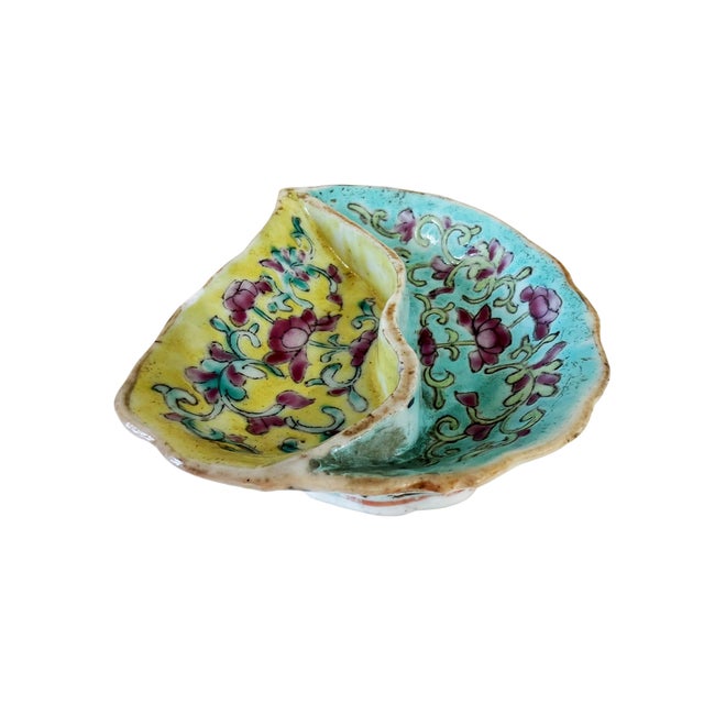 19th-Century Qing Dynasty Porcelain Treasure, Leaf-Shaped Divided Dish For Sale In New York - Image 6 of 11