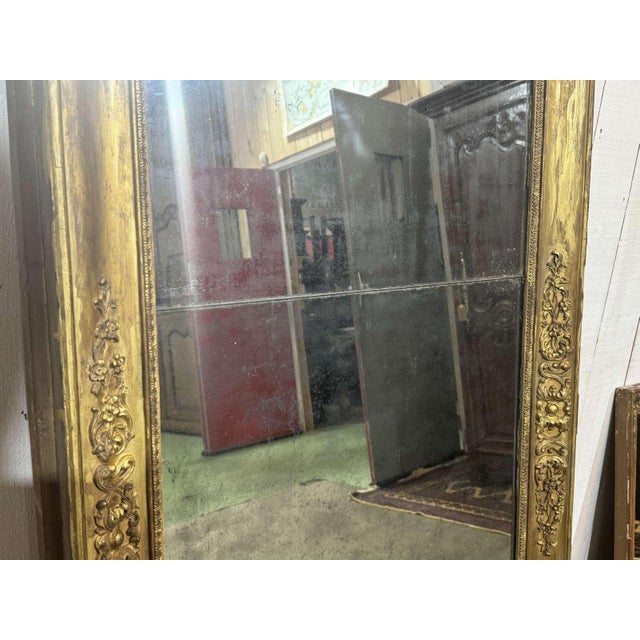 Wood 19th Century Mirror in Wood and Gilded Plaster For Sale - Image 7 of 12