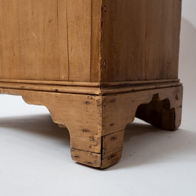 Wood 20th Century Welsh-Style Lambing Chair With Lift Seat For Sale - Image 7 of 14