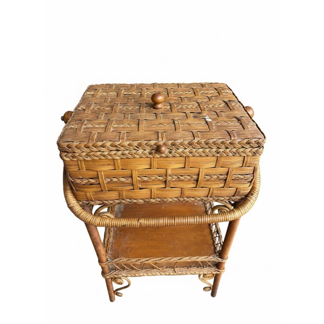 1900 - 1909 1900s Antique Heywood Brothers & Wakefield Co. Wicker Sewing Basket Stand For Sale - Image 5 of 10