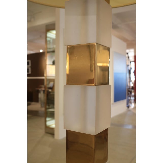 1970s Modernist Lucite and Brass Floor Lamp For Sale - Image 15 of 18