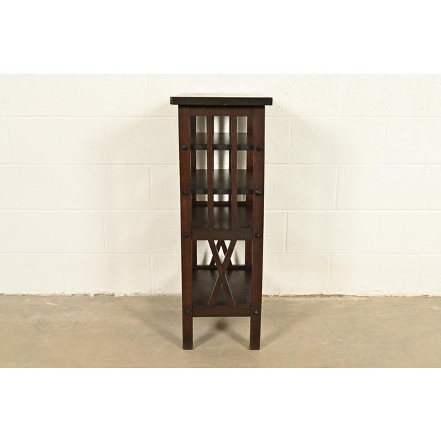 Stickley Brothers Style Antique Mission Oak Arts & Crafts Bookstand or Magazine Rack, Circa 1910 For Sale - Image 9 of 11