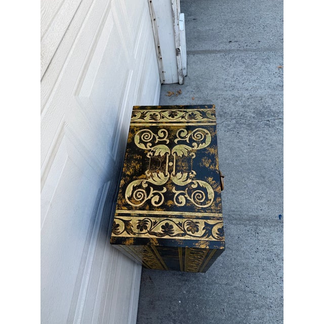 Late 20th Century Neoclassical Style Black and Gilt Decorated Urn Motif Storage Chest For Sale - Image 10 of 12