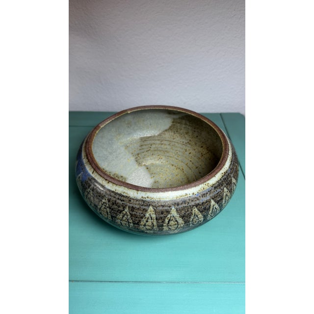 Arts and Crafts Vintage Signed O Bucher Pottery Art Bowl Pristine C1960 For Sale - Image 11 of 17
