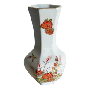 Vintage Chinese Red Flower Porcelain Vase