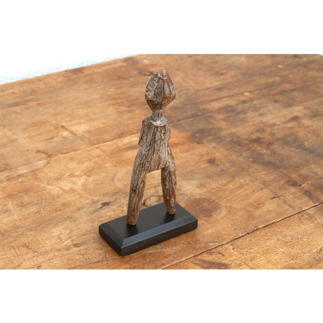 1960s Ancient Pride Carved Tribal Slingshot For Sale - Image 5 of 6