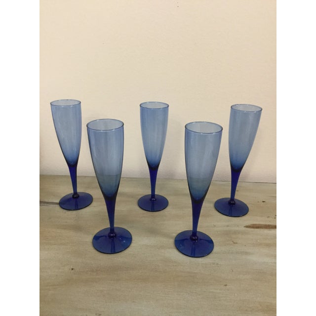 Beautiful vintage set of five champagne glass with the right combination for the one that prefers blue, if blue if your...