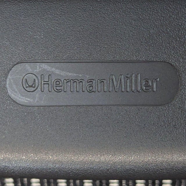 Metal Herman Miller Aeron Black Mesh Cantilever Guest Chair For Sale - Image 7 of 7