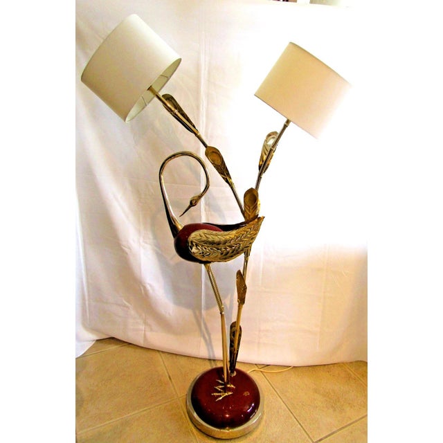 1980s Rare Antonio Pavia Brass and Red Lacquered Wood Stork Floor Lamp Circa 1980s For Sale - Image 5 of 17