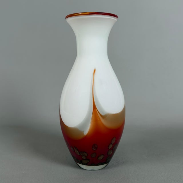 Modern Murano Glass Vase in White and Red, 1970s For Sale - Image 3 of 11