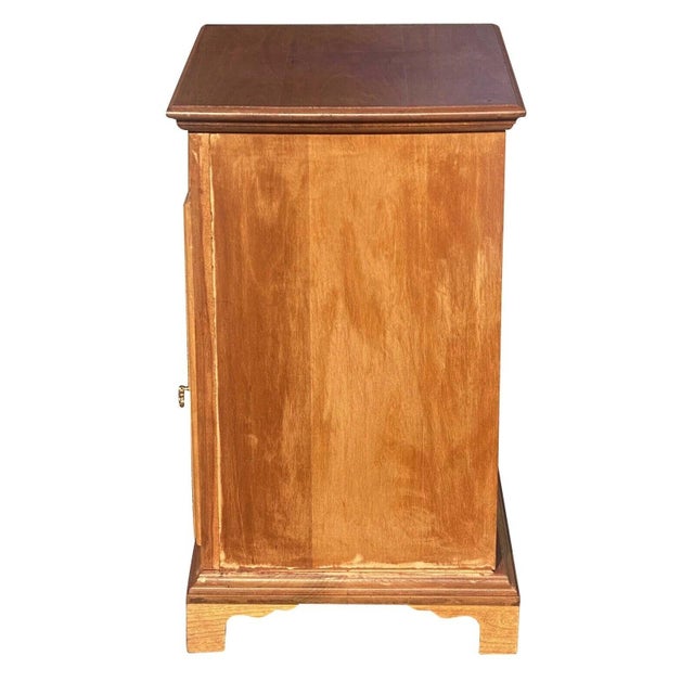 Late 20th Century Vintage Queen Anne Antique Style Pennsylvania Tombstone Door Cherry Spice Chest For Sale - Image 5 of 9