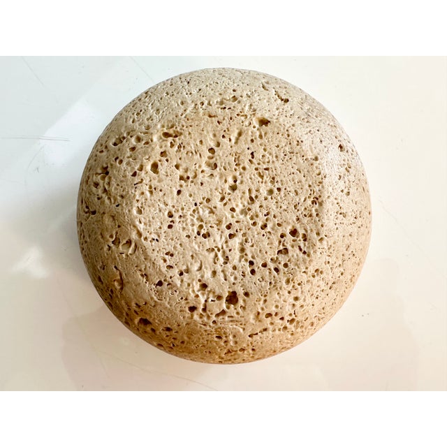 1960s Italian Round Travertine Box with Lid by Fratelli Mannelli, 1960s For Sale - Image 5 of 11