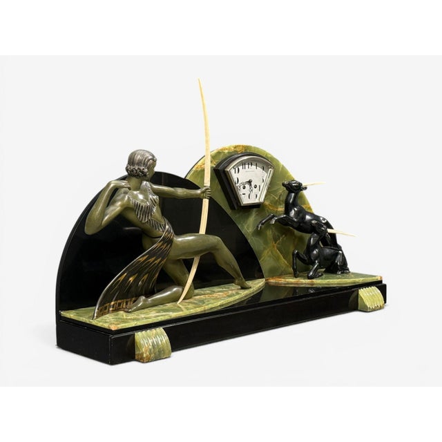 Art Deco French Art Deco, Mantel Clock, Marble, Onyx, Gilt, France, 1930s For Sale - Image 3 of 10