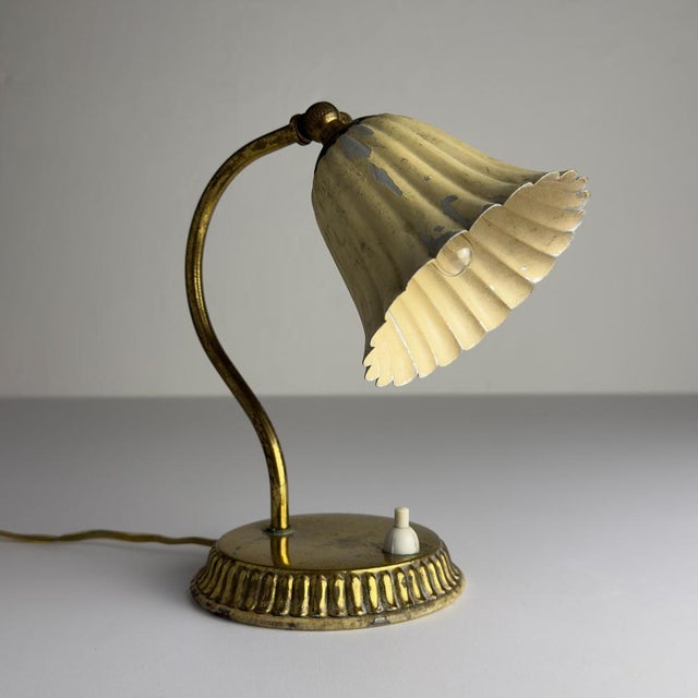 Small Vintage Metal Tulip Table Lamp, Italy, 1950s For Sale - Image 17 of 17