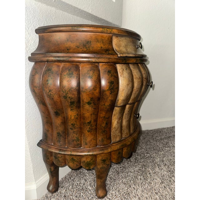 French Provincial Vintage Unmarked the Bombay Company Two-Tone Distressed Reeded Bombe Accent Chest For Sale - Image 3 of 8