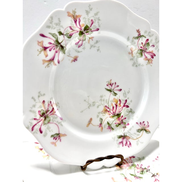 English Antique Haviland Limoges Porcelain Dinner Plates – Hand Painted Honeysuckle Floral - Set of 4 For Sale - Image 3 of 8