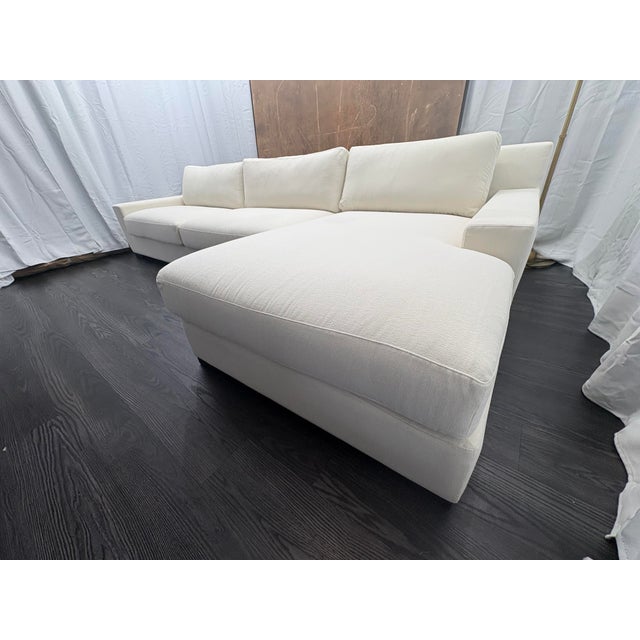 Linen Rh Modena Track Arm Right-Arm Chaise Sectional – Performance Linen Weave in Natural For Sale - Image 8 of 18