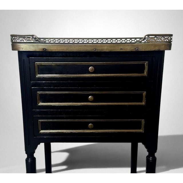 Late 19th Century Napoleon III Style French Night Stand in Black Lacquered Wood and Carrara Marble For Sale - Image 11 of 18