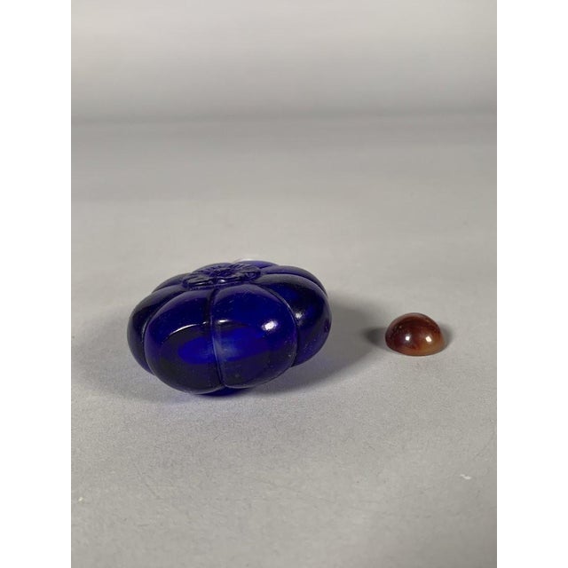 Asian Peking Glass Snuffbox, China, 20th Century For Sale - Image 3 of 6