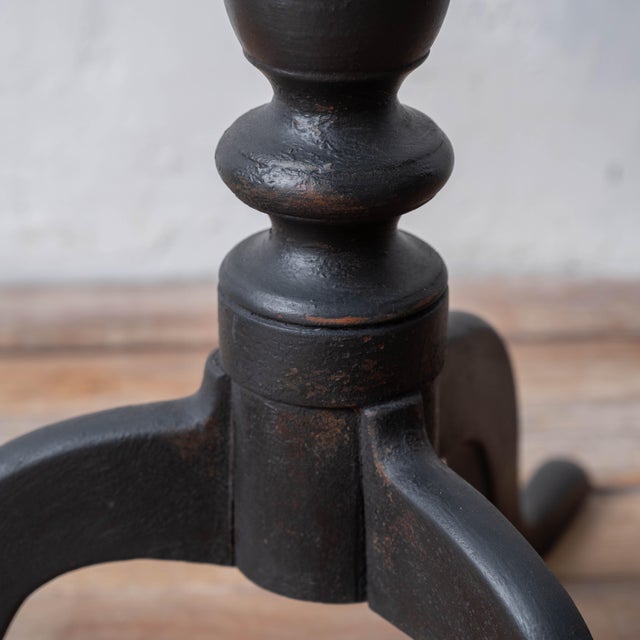 Wood New England Queen Anne Cherry Candle Stand in Black, c.1760 For Sale - Image 7 of 16