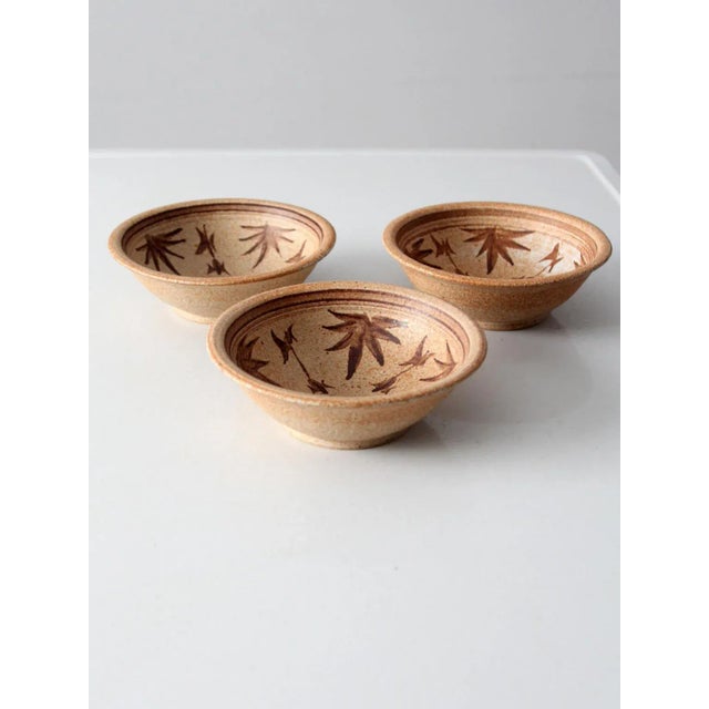 Contemporary 1980s Tygart River Pottery Serving Dishes Set of 14 For Sale - Image 3 of 12