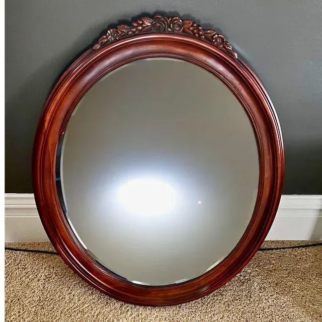 American Large Mid-Century Kindel Oxford, Mahogany, Oval Pier or Console Mirror For Sale - Image 3 of 9