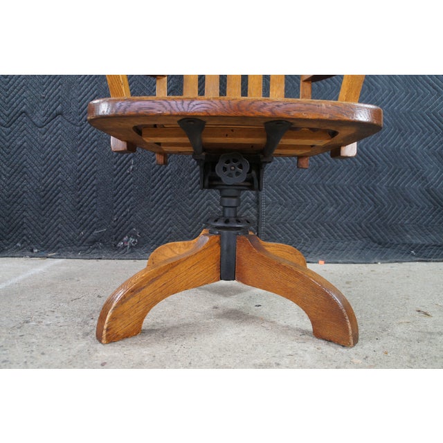 Antique Edwardian Quartersawn Oak Bankers Lawyers Desk Chair Leather Seat Swivel For Sale - Image 6 of 15