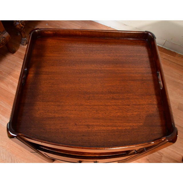 Traditional 1920 Antique Beacon Hill Collection Regency Mahogany Nightstands Bedside Tables For Sale - Image 3 of 18