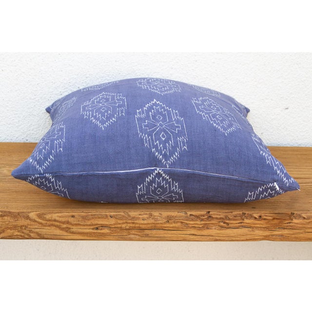Indigo Jaipur Blockprint Linen Pillow Cover For Sale In Los Angeles - Image 6 of 7